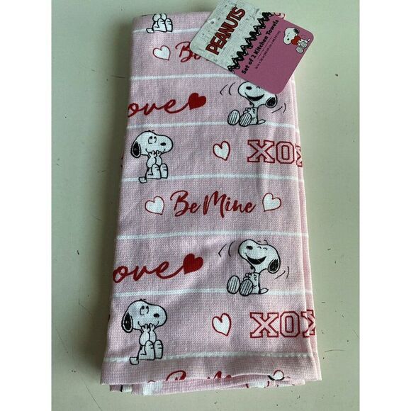 2 Pack Peanuts Snoopy Love Valentines Pink Kitchen Towels Pink 16 X 26” XOXO NEW - Picture 1 of 11